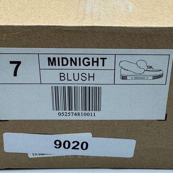 Journee Collection Midnight Faux Fur Loafers • Blush • Size 7 • New in Box - Picture 8 of 8